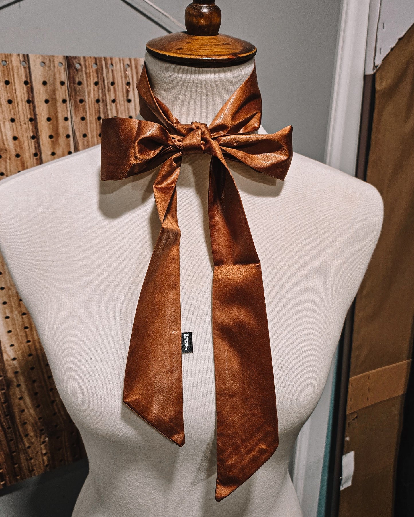 Leather Lux Twilly - Saddle