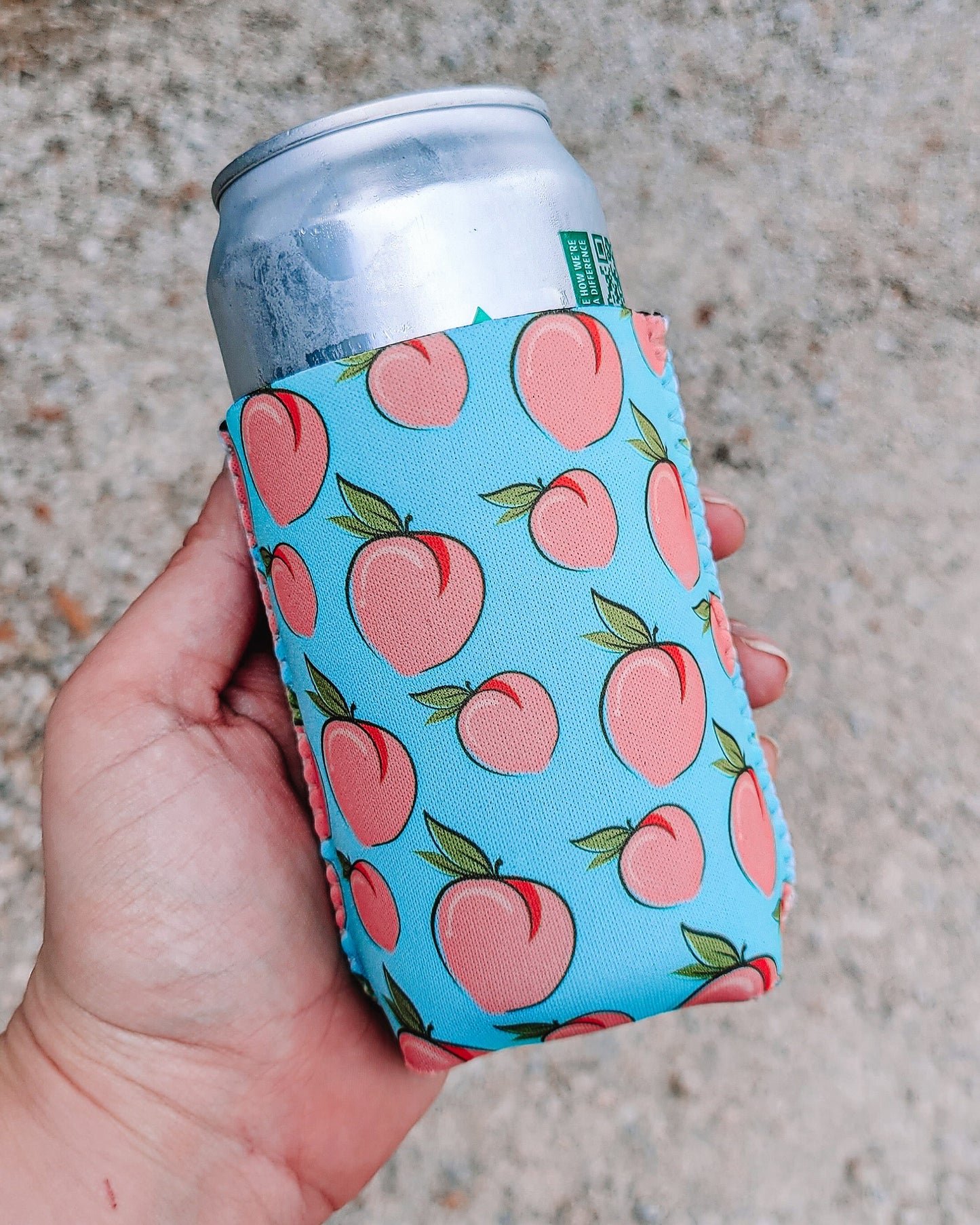 Peachy Peach Can Cooler