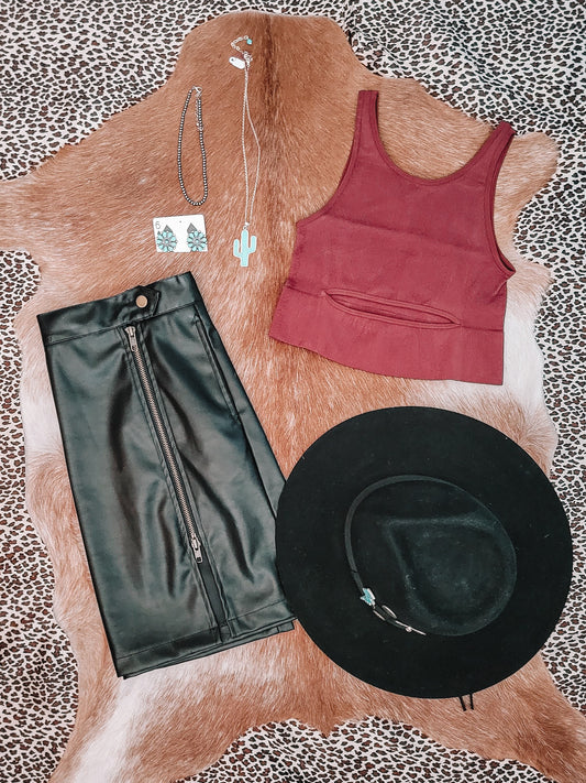 Buzzin' Cut Out Crop Top - Burgundy